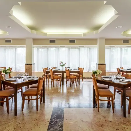 Hotel Complex Bran-brad-bega