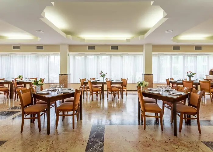 Hotel Complex Bran-brad-bega